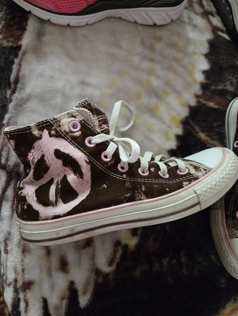 Converse Womens  Brown Canvas High-Top Sneakers with Pink Peace Graphic